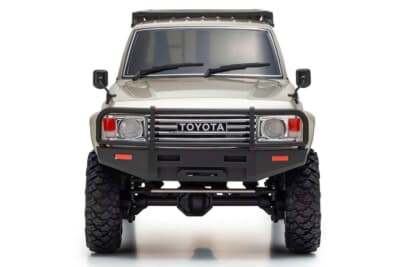 トヨタ ランドクルーザー60:丸目ヘッドライトを採用し当時の面影を色濃く残す前期型のフロント