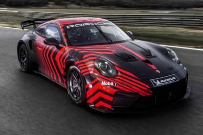 ポルシェ 911 GT4 R：911 GT3ゆずりの4L自然吸気フラット6を積みレース仕様で520psを発揮する