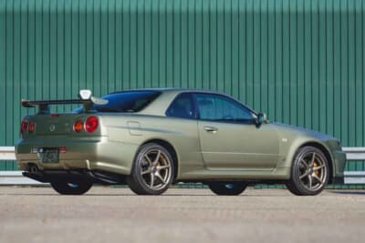 20万7000ユーロ(邦貨換算約3830万円)で落札された「日産 スカイラインGT-R V-Spec II Nür」(C)Courtesy of Broad Arrow