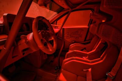 アルピーヌ・ラコステ A290 ラリー:まるでワニの体内のような、レッドのモノクロームで統一された運転席周り