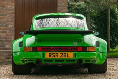 7万8667ポンド（邦貨換算約1691万円）で落札された1980 ポルシェ 「911 RSR オマージュ 3.8L」（C）Iconicauctioneers