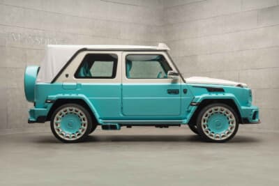 メルセデス・ベンツ Gクラス:全天候型のホワイトソフトトップを装着したクローズ状態の右側面
