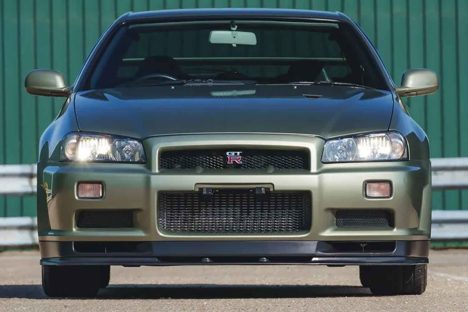 限定色のR34型「V-Spec II Nür」は静岡県のワンオーナー車！ JDM人気を