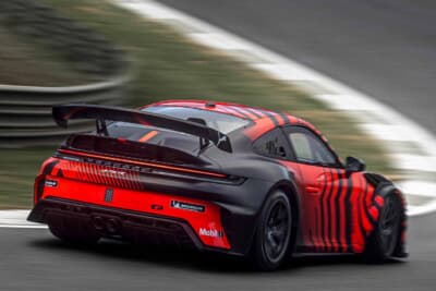 ポルシェ 911 GT4 R：718ケイマンの後継として2027年シーズンに実戦デビューを予定する