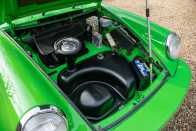 7万8667ポンド（邦貨換算約1691万円）で落札された1980 ポルシェ 「911 RSR オマージュ 3.8L」（C）Iconicauctioneers