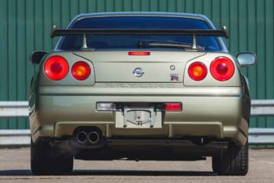 20万7000ユーロ(邦貨換算約3830万円)で落札された「日産 スカイラインGT-R V-Spec II Nür」(C)Courtesy of Broad Arrow
