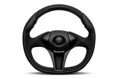 MOMO GT50 2.0 BLACK EDITION:すべてを黒で統一したストイックなデザインのフロントビュー