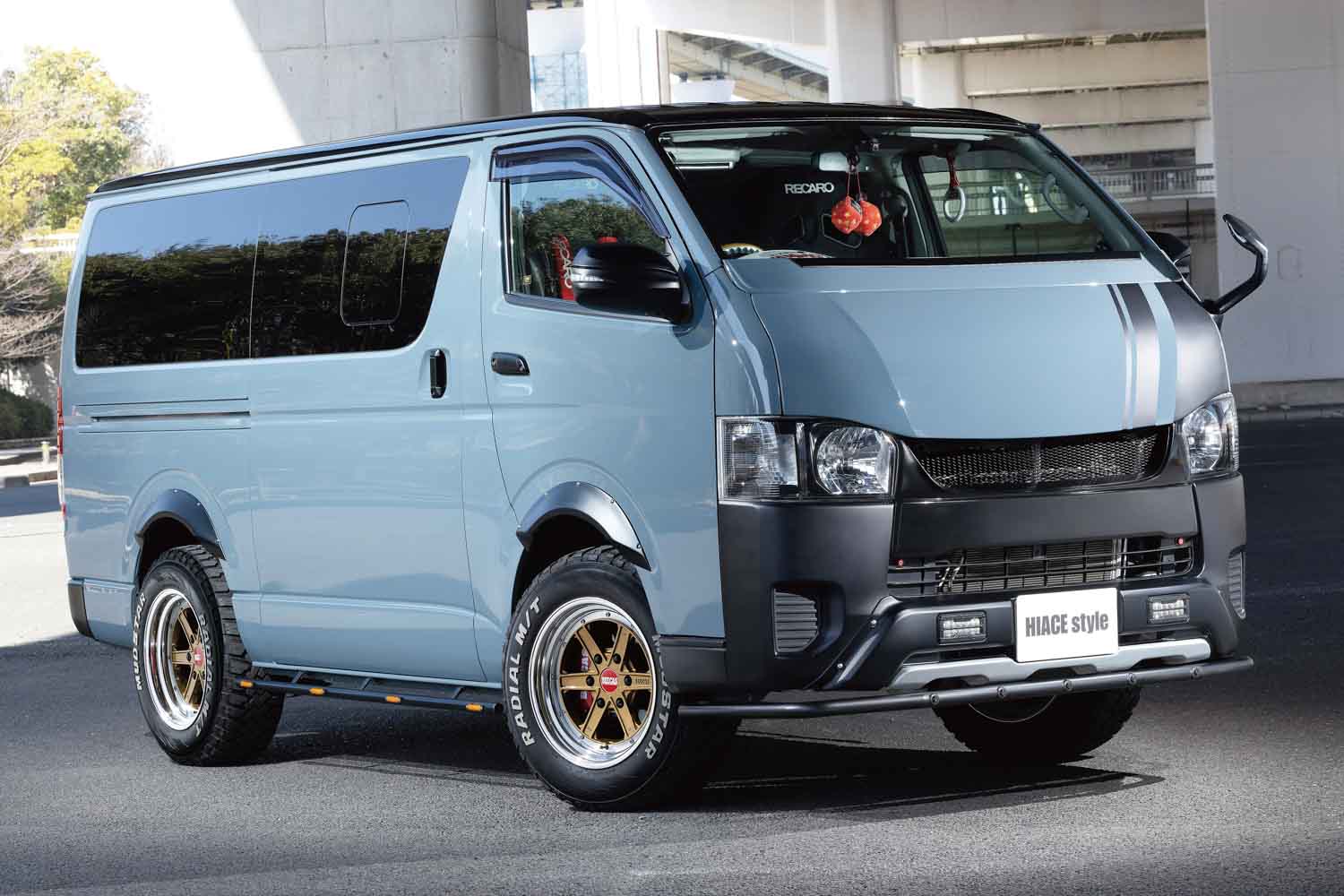 商用車感がゼロのド迫力タンドラスタイル！ ラングラー純正色で全塗装