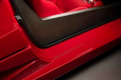 360万5000ポンド（邦貨換算約7億8800万円）で落札されたフェラーリ「F40」（C）2026 Courtesy of RM Sotheby's