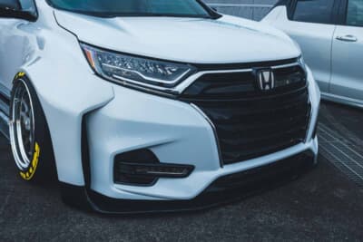 ホンダ CRV：SUVの常識を覆す地を這うようなローフォルムと圧倒的なワイド感で会場を沸かせる存在