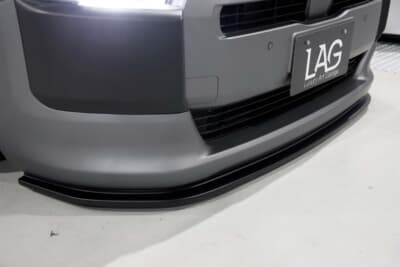 トヨタ・プロボックス:ボディアンダー部をよりスポーティに演出するフラップ。シンプルなデザインを採用