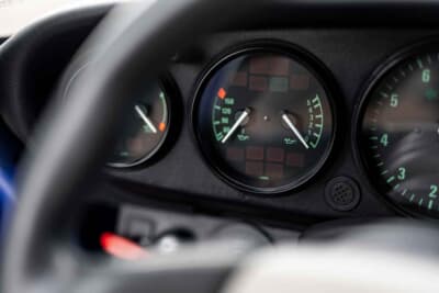 36万5000ユーロ（約6789万円）で落札されたポルシェ RUF BTR 3.8（C）Courtesy of RM Sotheby's