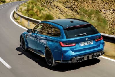 BMW M3CSツーリング：エンジンマウントやギアボックスのベアリングを強化。さらに、専用サスペンションとスタビライザーを採用している