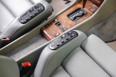 メルセデス・ベンツ「300 CE 6.0 AMGハンマー・クーペ」（C）2026 Courtesy of RM Sotheby's