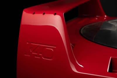 360万5000ポンド（邦貨換算約7億8800万円）で落札されたフェラーリ「F40」（C）2026 Courtesy of RM Sotheby's
