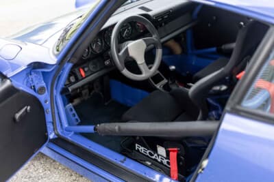 36万5000ユーロ（約6789万円）で落札されたポルシェ RUF BTR 3.8（C）Courtesy of RM Sotheby's