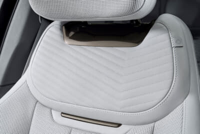 RANGE ROVER SV BESPOKE URBAN TWILIGHT COLLECTION：「URBAN DUSK（都会の夕暮れ）」のインテリア