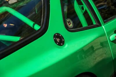 2万250ポンド(邦貨換算約435万円)で落札されたポルシェ「944 トラックデイ仕様」(C)Iconicauctioneers