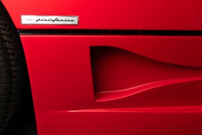 360万5000ポンド（邦貨換算約7億8800万円）で落札されたフェラーリ「F40」（C）2026 Courtesy of RM Sotheby's