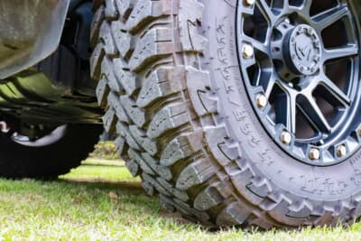 オープンカントリーM/T:見たい景色がある場所へ確実に向かうため以前の愛車から履き続けているトーヨータイヤの本格オフロードタイヤ