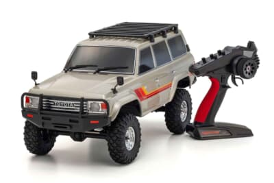 トヨタ ランドクルーザー60:バッテリーなどを追加するだけで走行可能な前期型モデルのレディセット内容