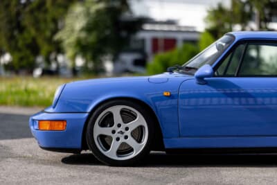 36万5000ユーロ（約6789万円）で落札されたポルシェ RUF BTR 3.8（C）Courtesy of RM Sotheby's