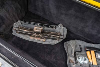 ランボルギーニ ミウラP400S(C)Courtesy of RM Sotheby's
