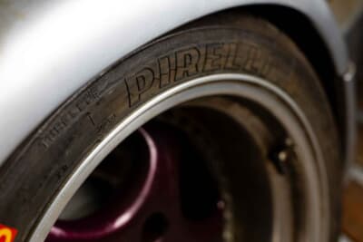 349万2500ポンド（邦貨換算約7億6300万円）で落札されたポルシェ「911カレラRSR 3.8」（C）Courtesy of RM Sotheby's