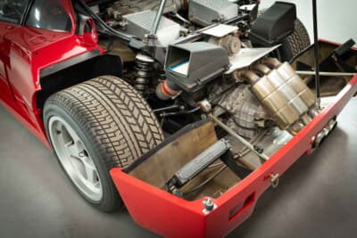 360万5000ポンド（邦貨換算約7億8800万円）で落札されたフェラーリ「F40」（C）2026 Courtesy of RM Sotheby's
