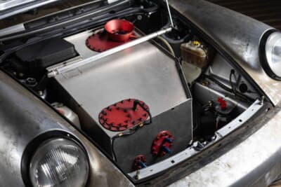 349万2500ポンド（邦貨換算約7億6300万円）で落札されたポルシェ「911カレラRSR 3.8」（C）Courtesy of RM Sotheby's