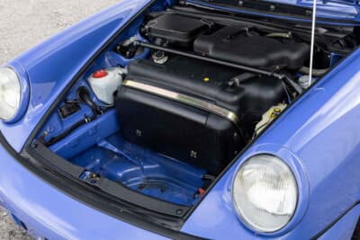 36万5000ユーロ（約6789万円）で落札されたポルシェ RUF BTR 3.8（C）Courtesy of RM Sotheby's