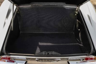 26万5000ポンド（邦貨換算約5750万円）で現在も販売中のディーノ 246GT（C）Courtesy of RM Sotheby's