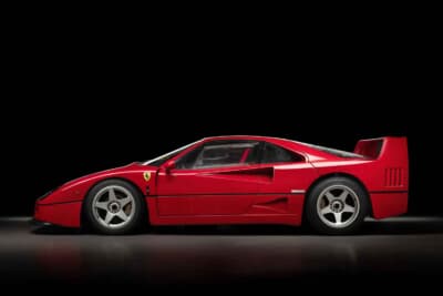 360万5000ポンド（邦貨換算約7億8800万円）で落札されたフェラーリ「F40」（C）2026 Courtesy of RM Sotheby's