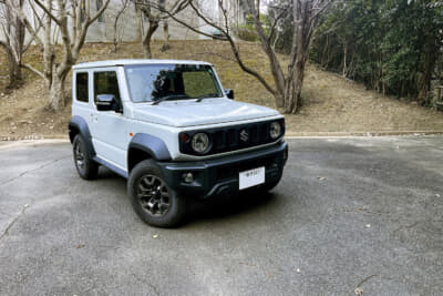 の納車まもない木下シエラのフロントビュー。最新仕様は前後バンパーやタイヤ&ホイールが社外品に変更されている