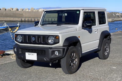の納車まもない木下シエラのフロントビュー。最新仕様は前後バンパーやタイヤ&ホイールが社外品に変更されている