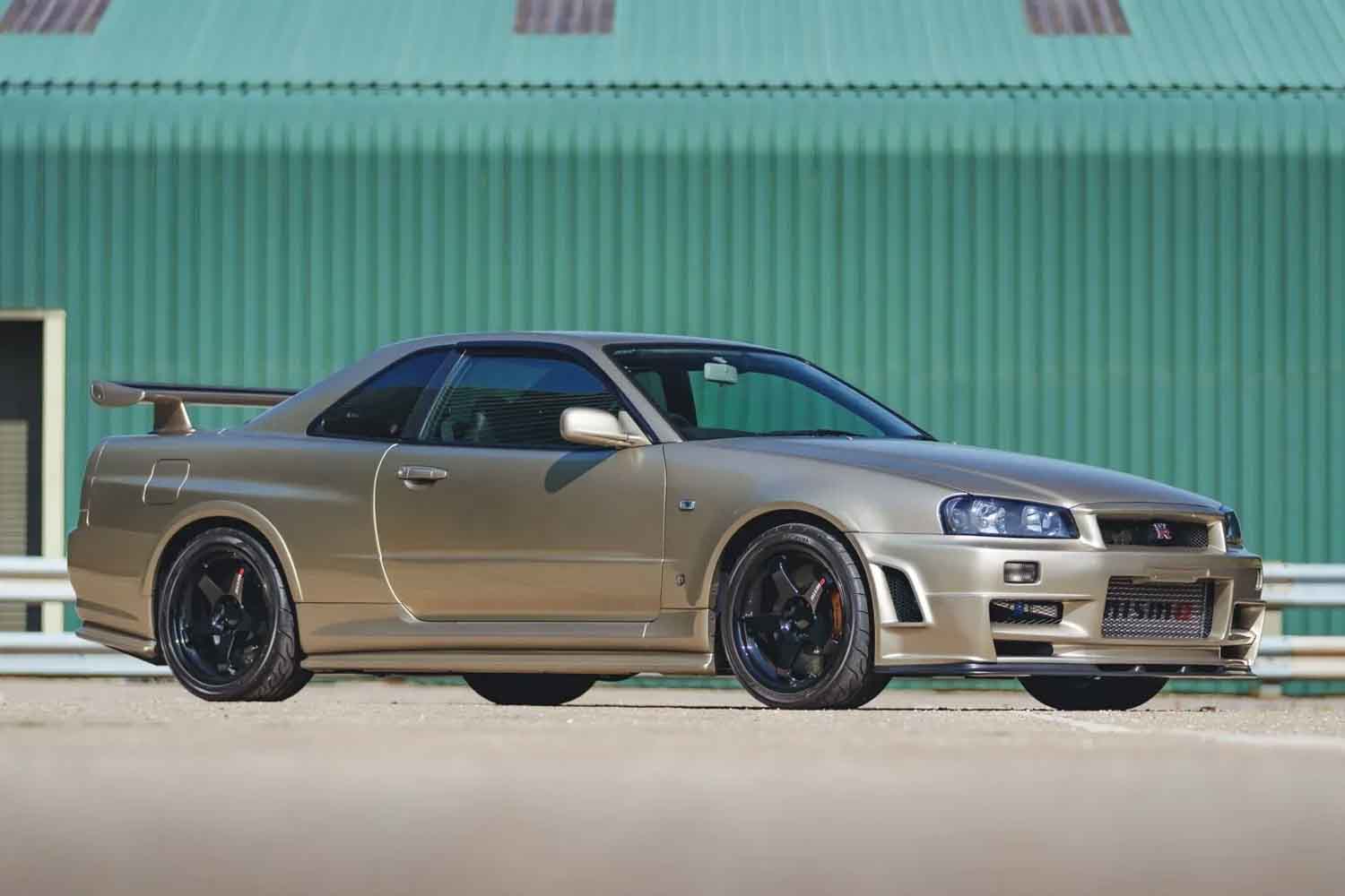 新車価格595万円が約8倍の4680万円に爆上がった。23年間ワンオーナーの