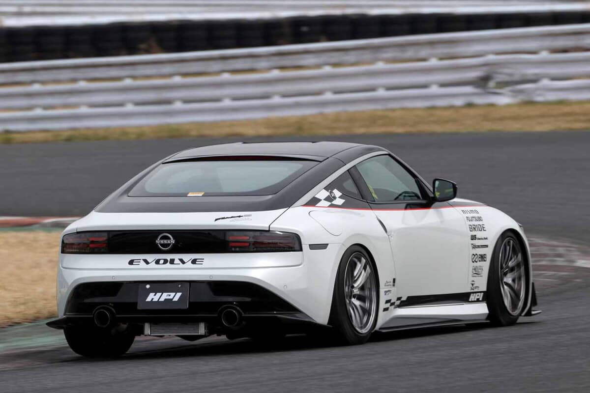 冷却系を極めて袖ケ浦を全開！ HPIが手がけた日産「RZ34型