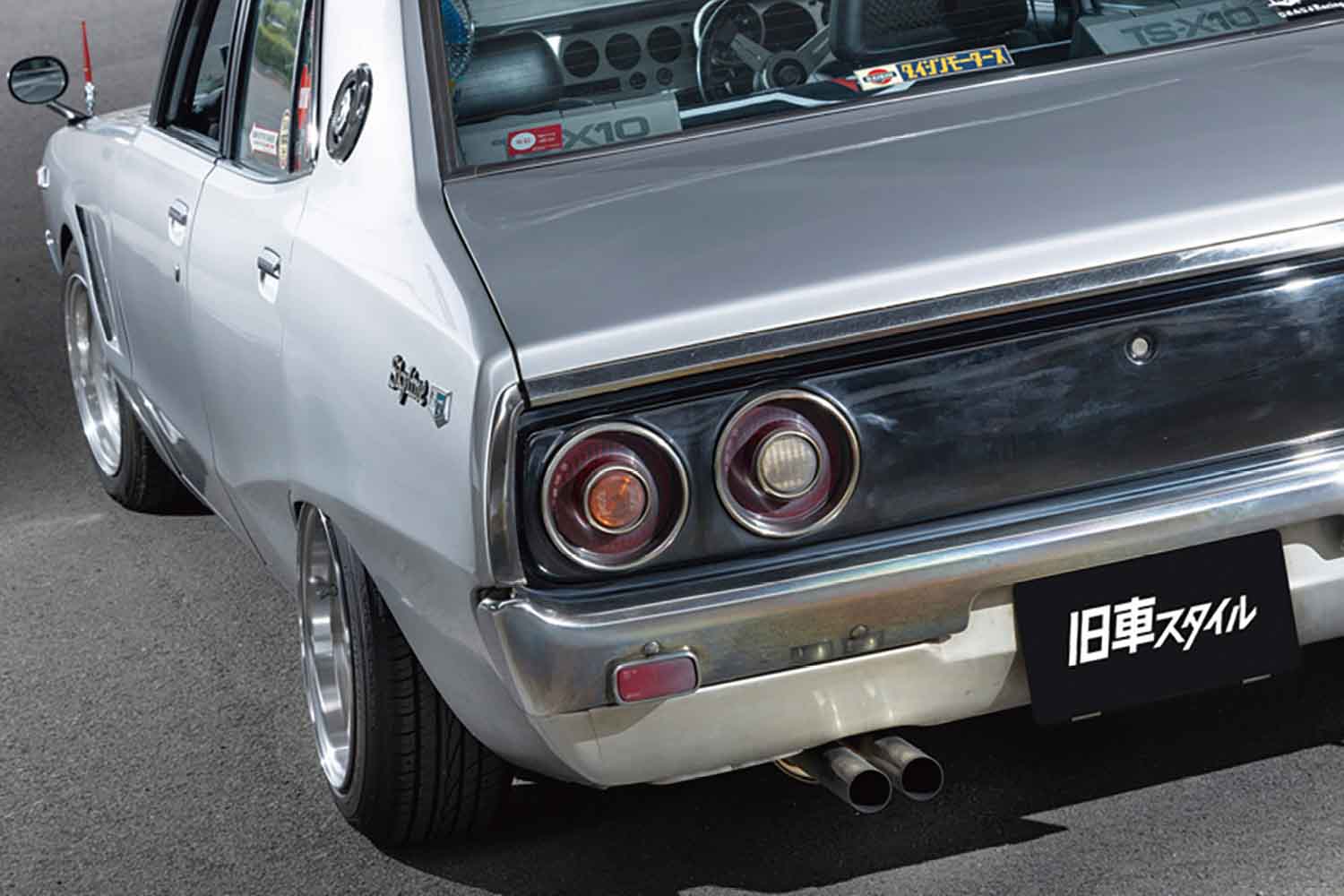00_AMW_260814_nissan-skyline-