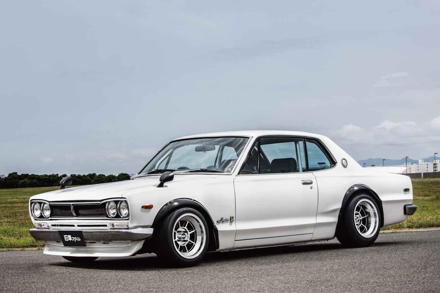 日産箱スカ2000GT、2000GT R用デュアルエキゾースト 元サーキット仕様のハコスカ2000GT。ソレタコデュアルで月1回走る