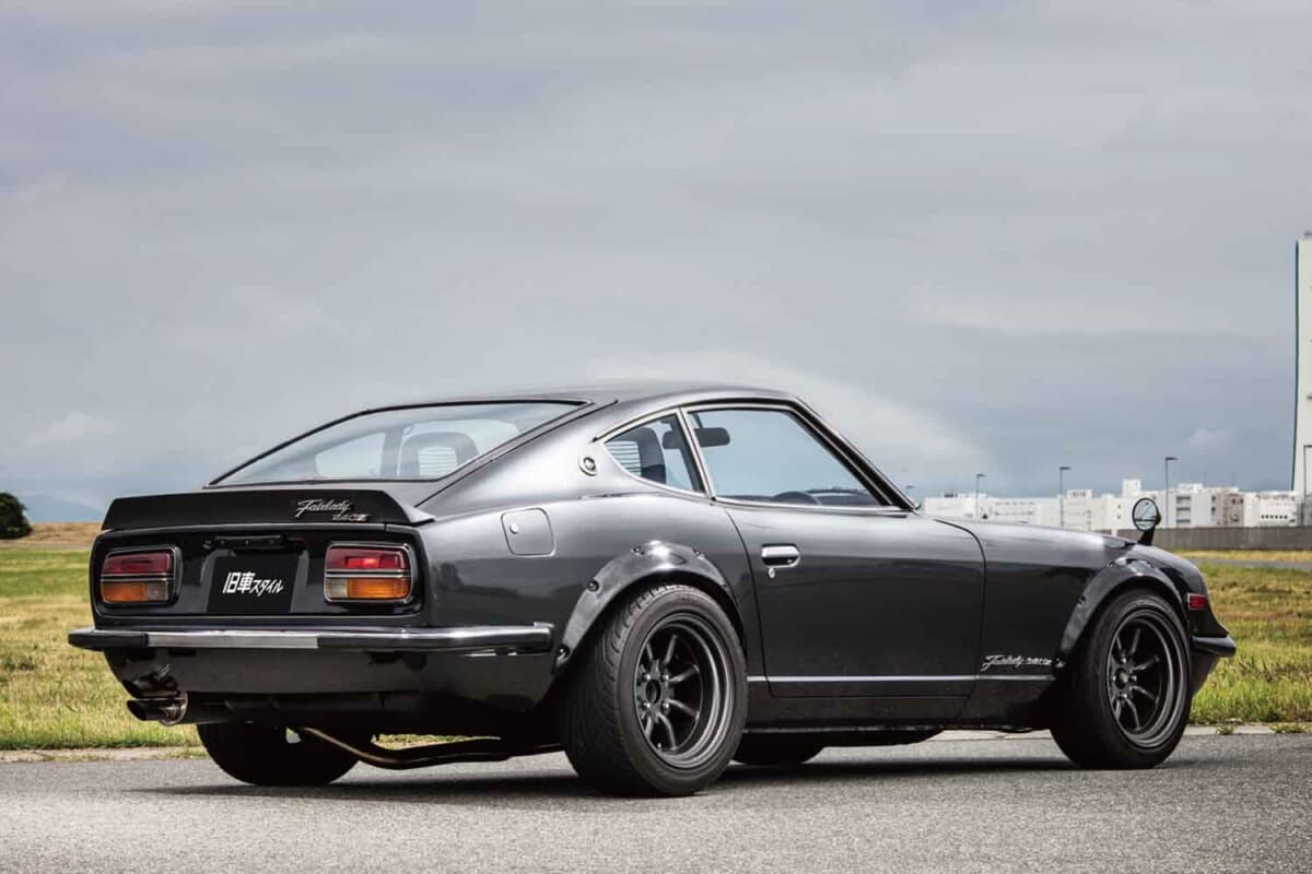 01_AMW_260812_nissan-fairlady-