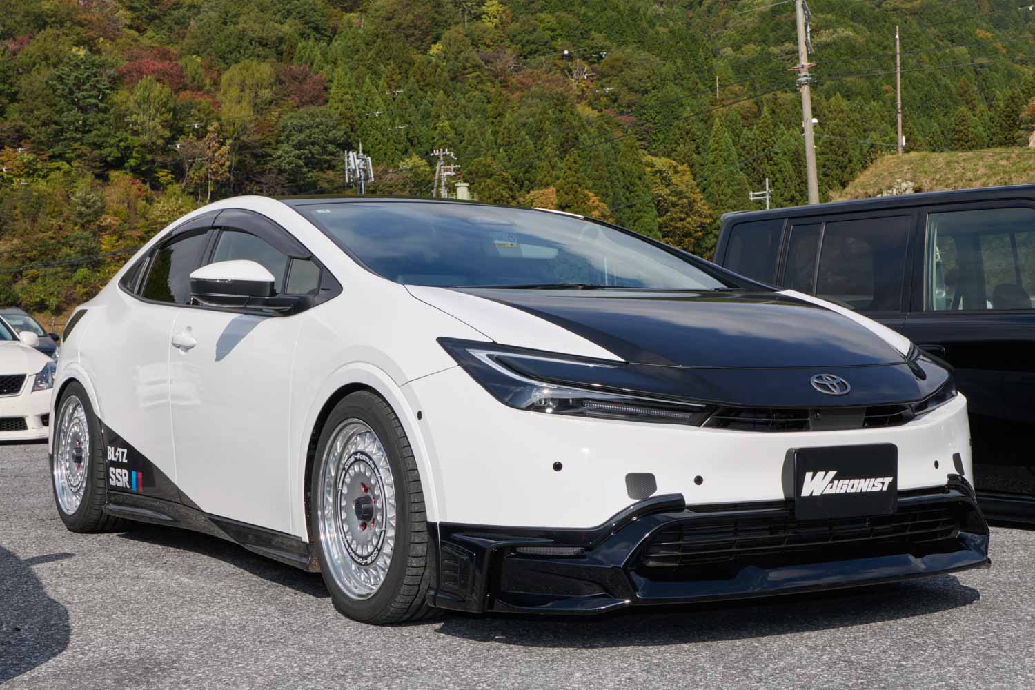 0-100加速はGR86に肉薄。サーキット向けに攻める60系プリウスPHV