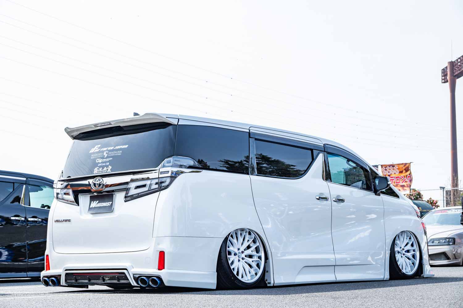 スライドドアが開く限界の車高。実用性を死守しながら低さを追求した