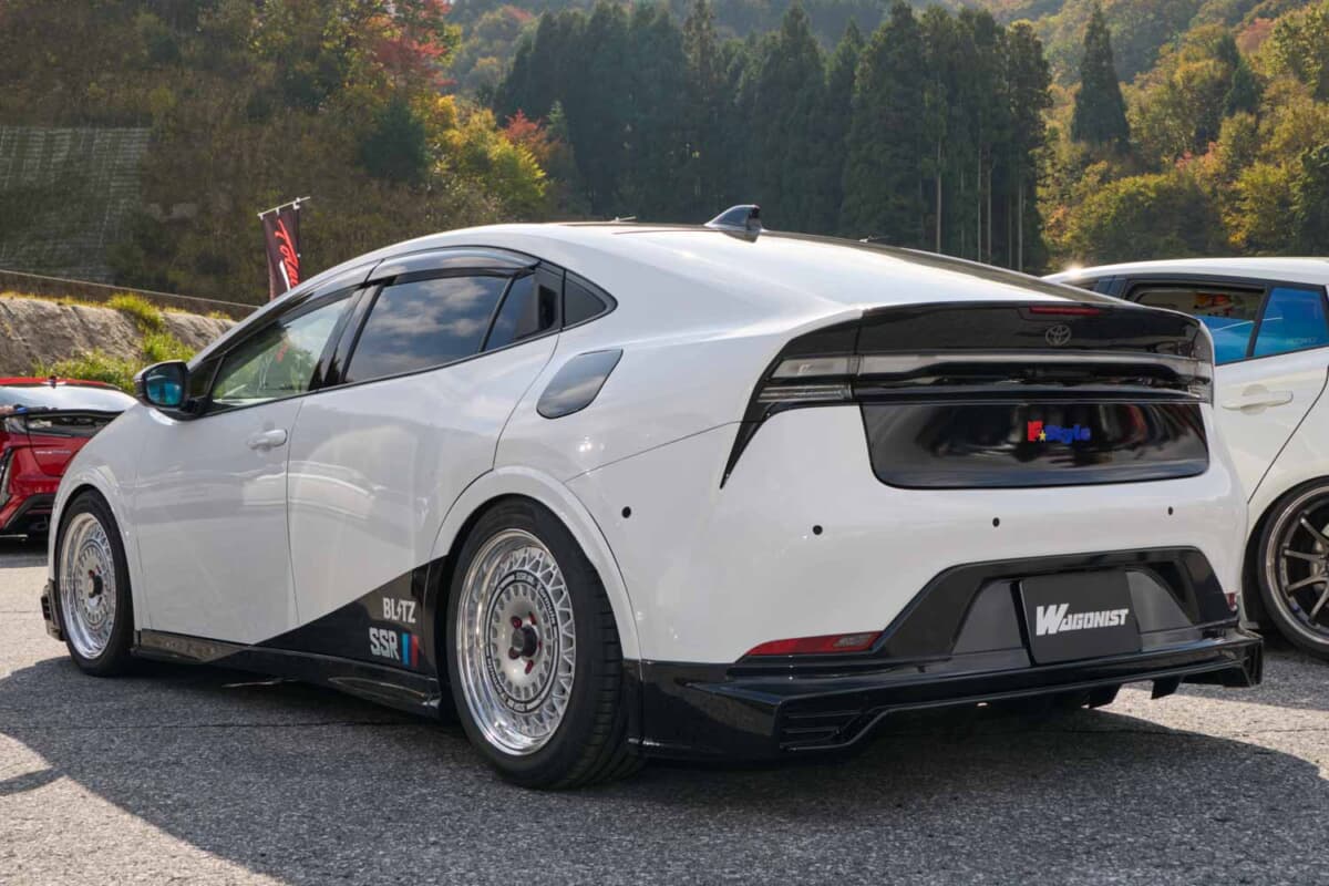 02_AMW_260813_PRIUS-1200x800.jpg