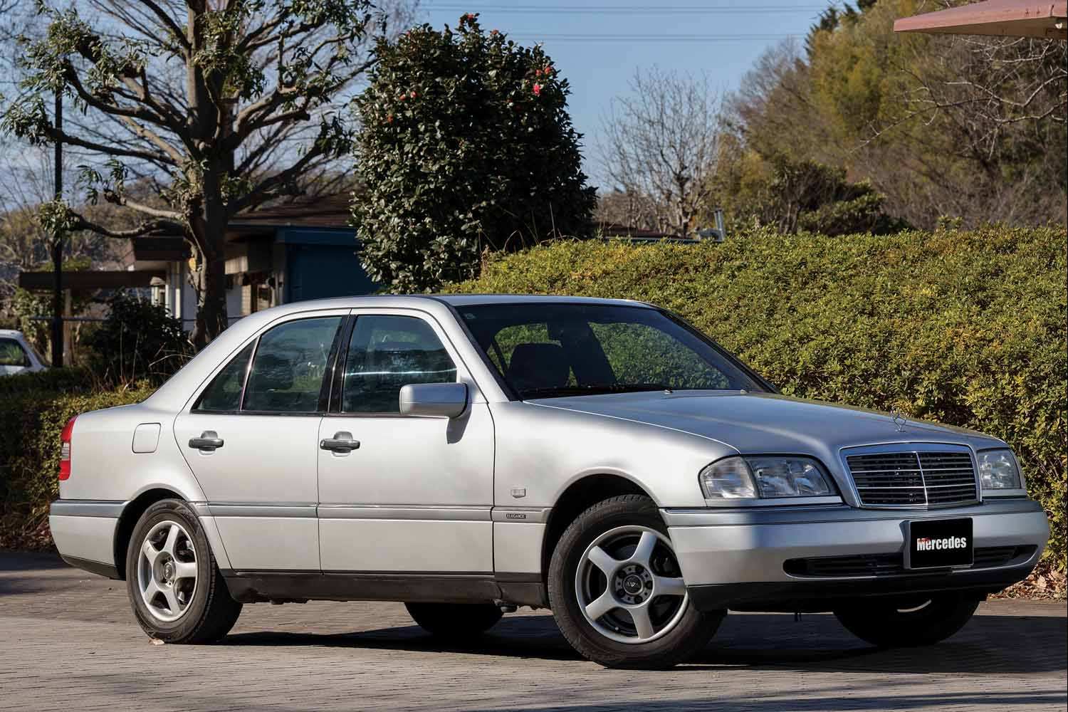 ATはオーバーホール。58万kmを走破した初代Cクラスの真実 | AUTO MESSE 