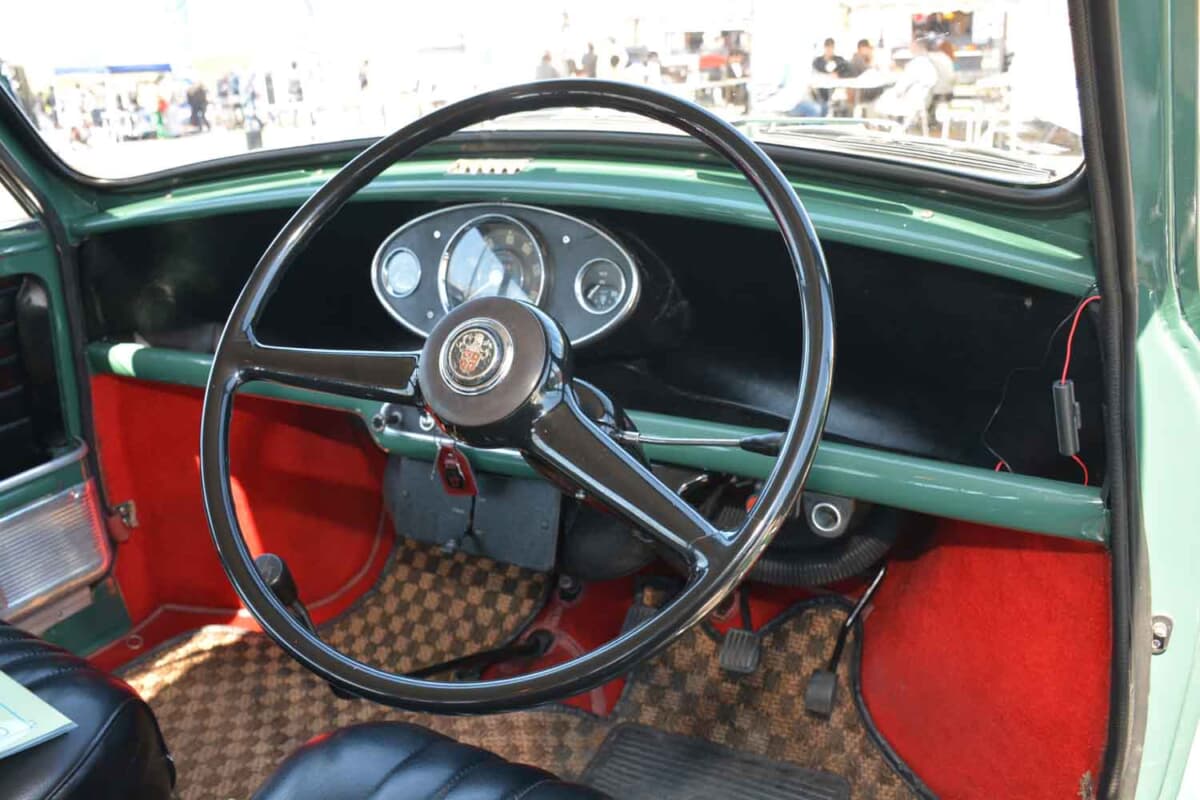 1966年式オースチン「ミニ・カントリーマン」を35年所有する「身の丈に