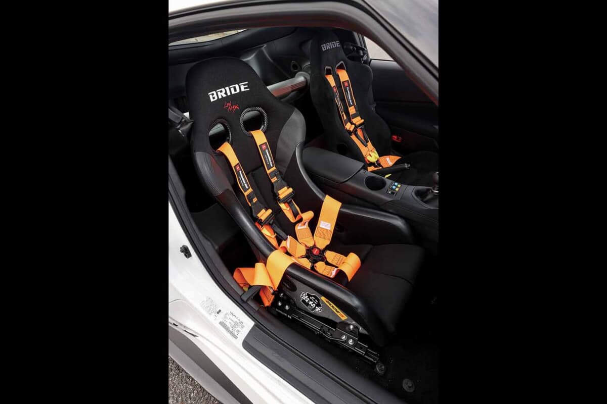 冷却系を極めて袖ケ浦を全開！ HPIが手がけた日産「RZ34型