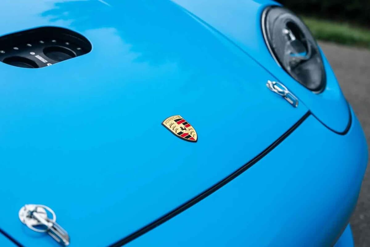 走行わずか7687km。約1億5100万円の予想額で流札となった空冷ポルシェ