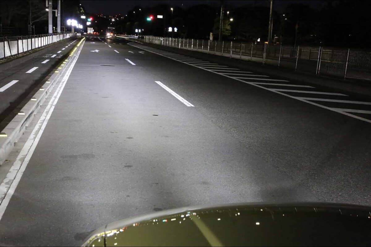 暗い純正HIDをポン付けで9400lm化。土屋圭市も認める爆光LED | AUTO