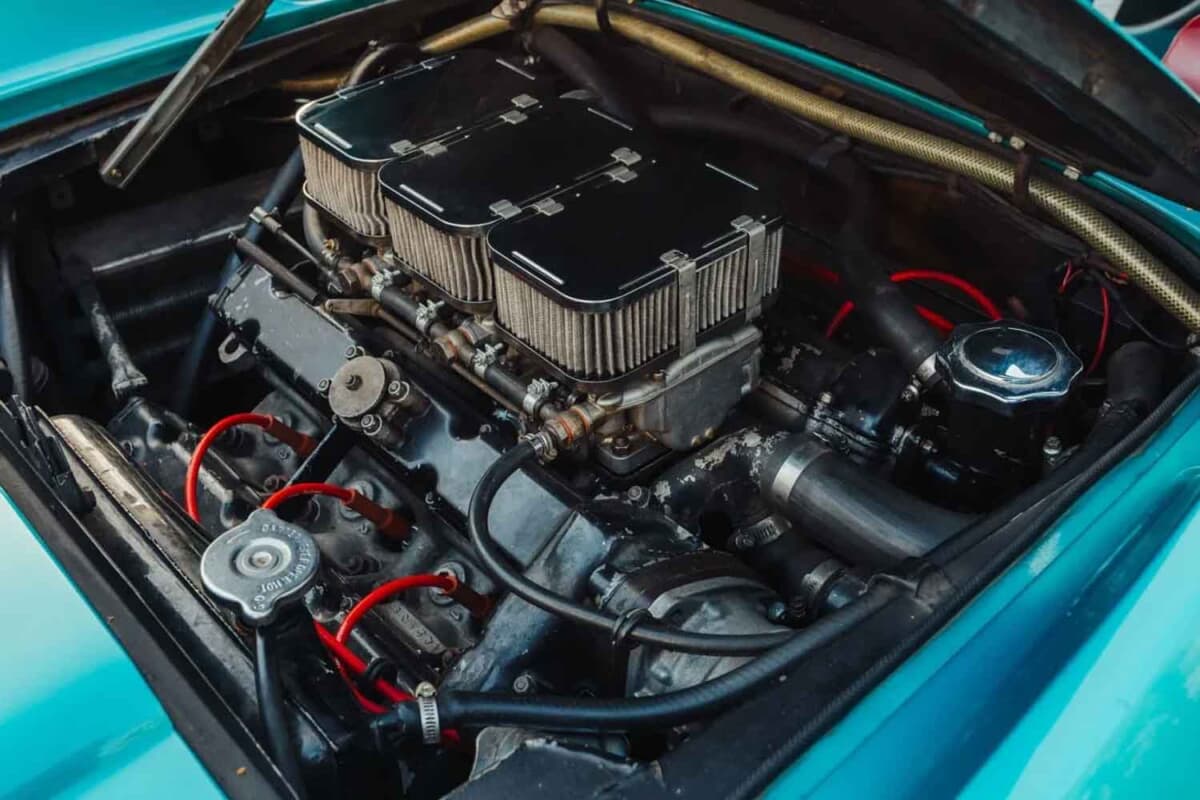 予想超えの約7240万円で落札。世界52台の希少色「ディーノ246GT」が