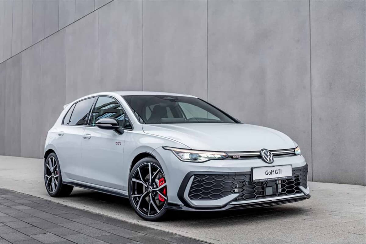 純正デザインを崩さぬVWゴルフ8専用エアロをエッティンガーが発売